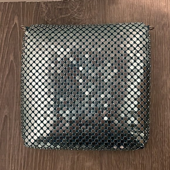 Shiny Blue Purse - Picture 4 of 6